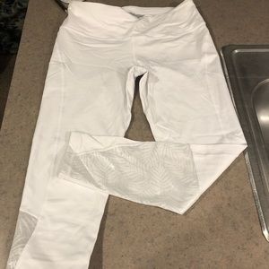 Victoria Secret Knockout Leggings - Size Large